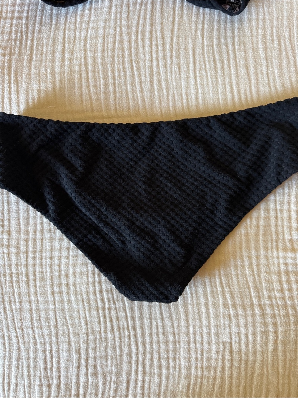 Mai Black Textured Bikini Set with Checkered Lining - Picture 4 of 5
